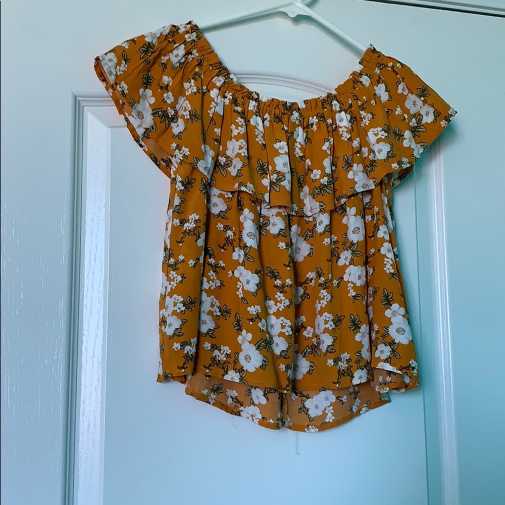 💛Off the Shoulder Orange Floral Top💛